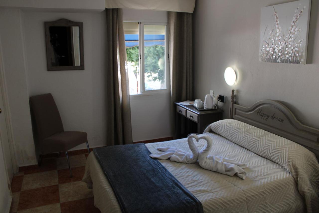 Virgen Del Rocio II Hotel Torremolinos Kültér fotó