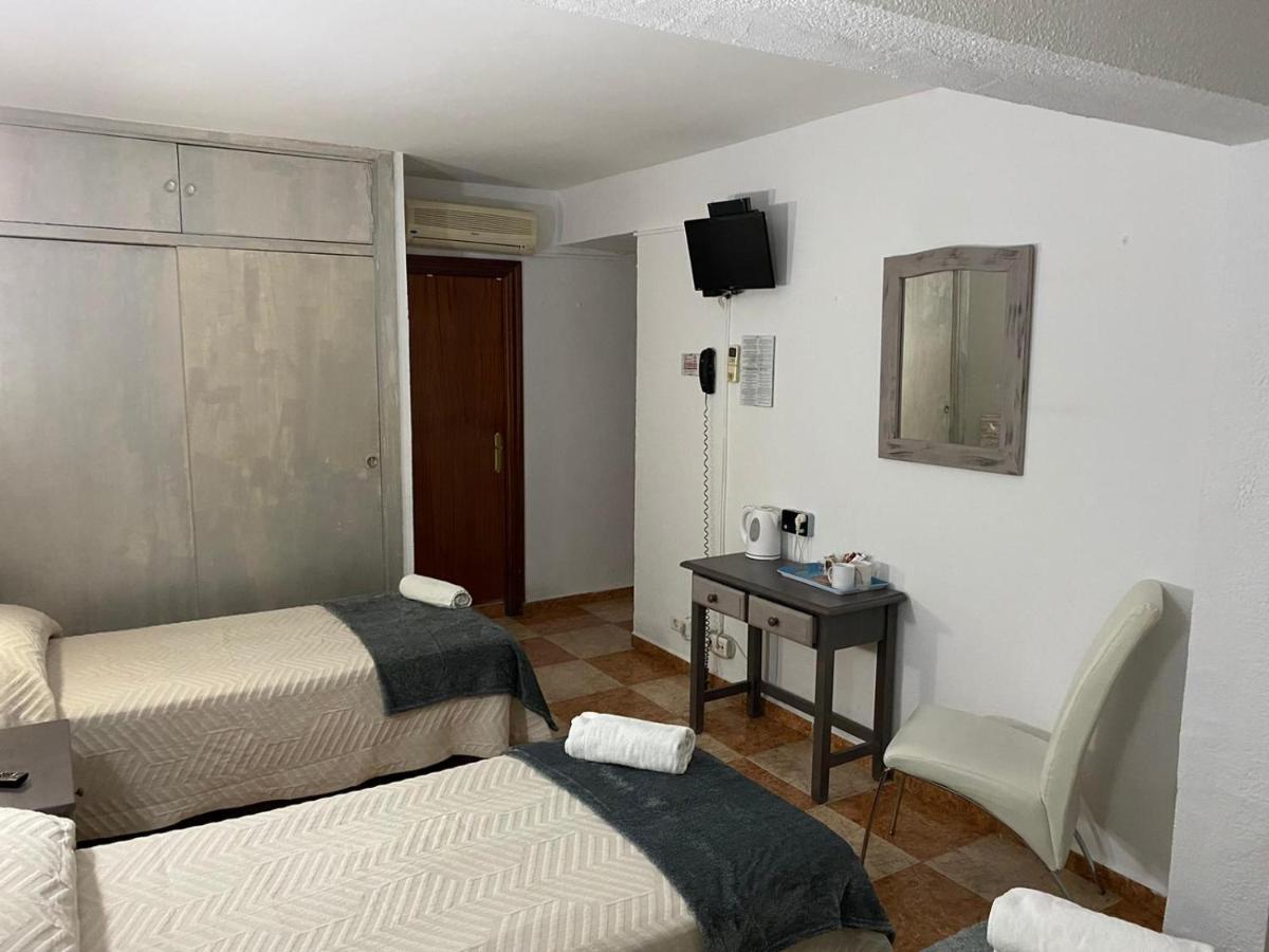 Virgen Del Rocio II Hotel Torremolinos Kültér fotó
