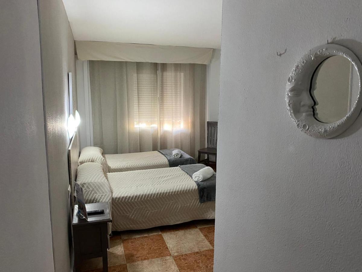 Virgen Del Rocio II Hotel Torremolinos Kültér fotó