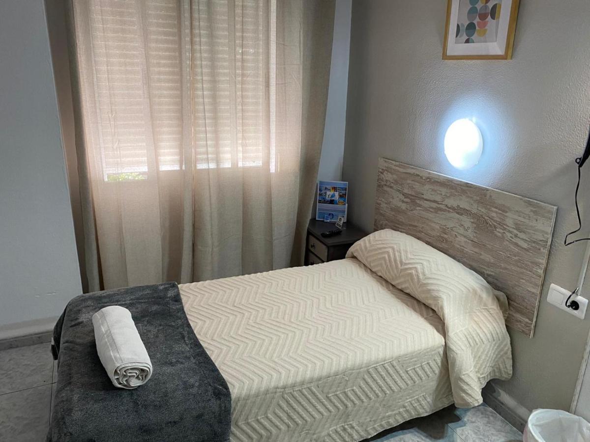 Virgen Del Rocio II Hotel Torremolinos Kültér fotó