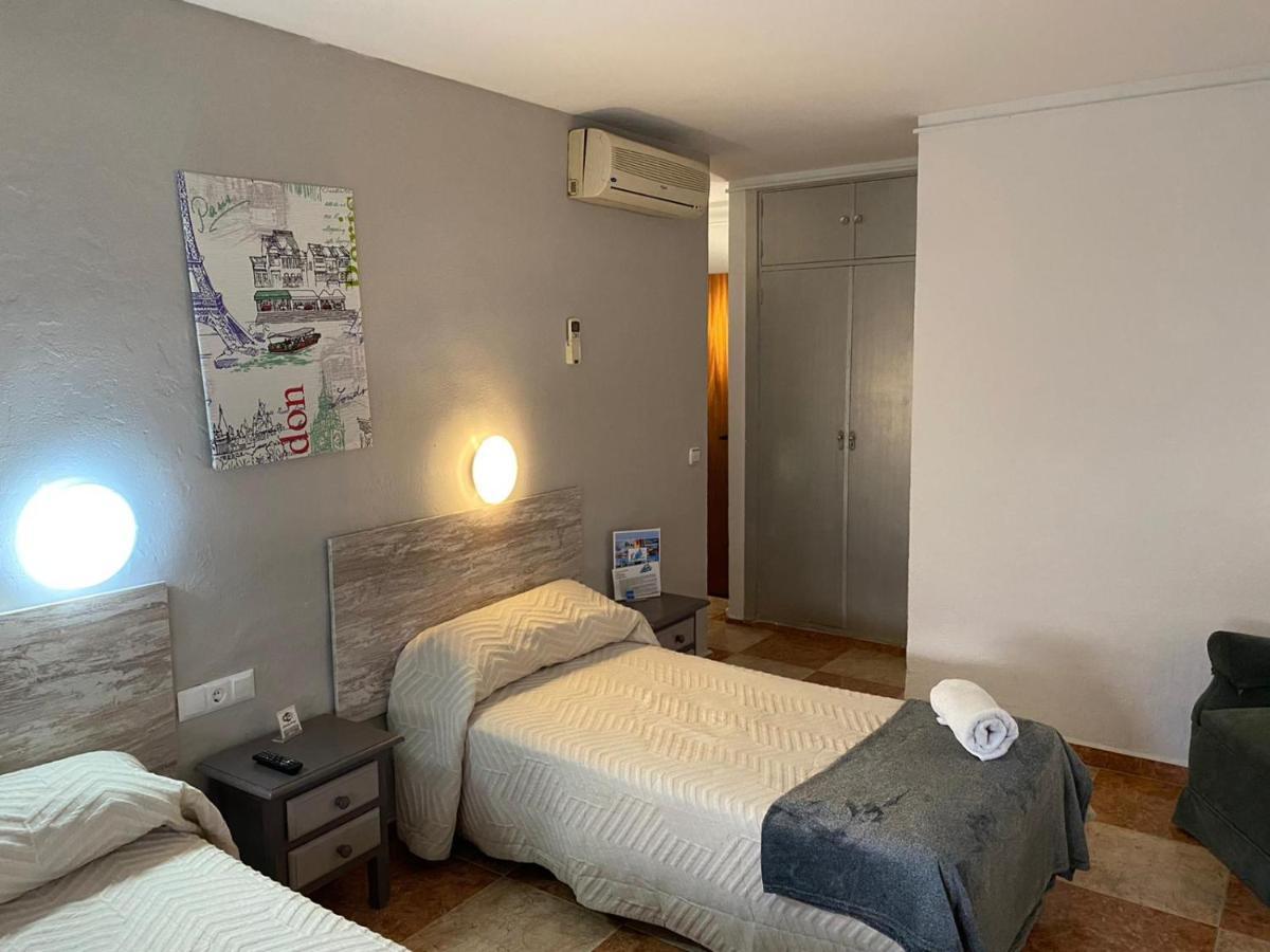 Virgen Del Rocio II Hotel Torremolinos Kültér fotó
